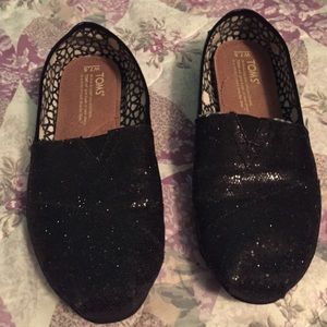 Sparkly black toms