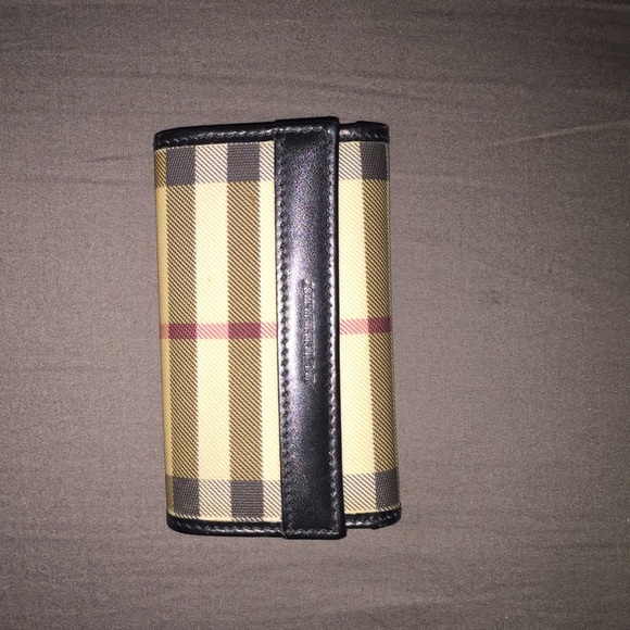 Authentic Burberry classic Nova Check key holder