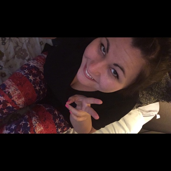 Meet your Posher, Amber - Picture 1 of 1