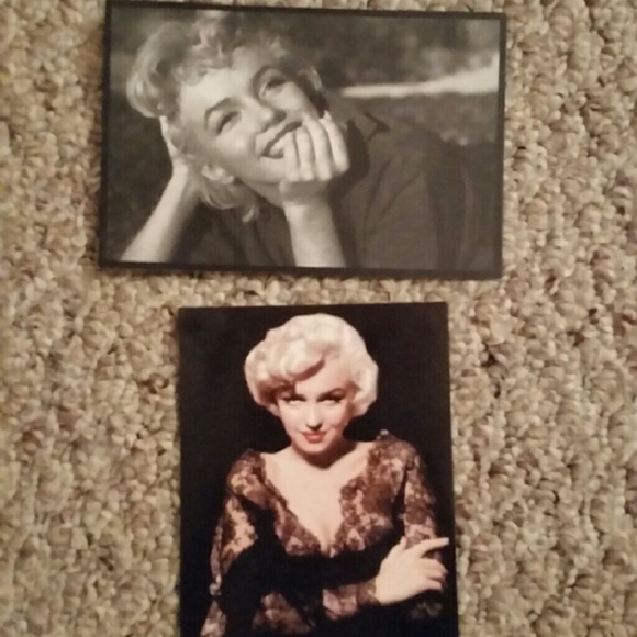 Marilyn Monroe post cards