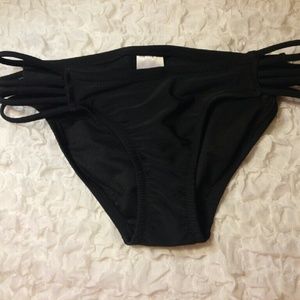 Strappy black bikini bottoms small