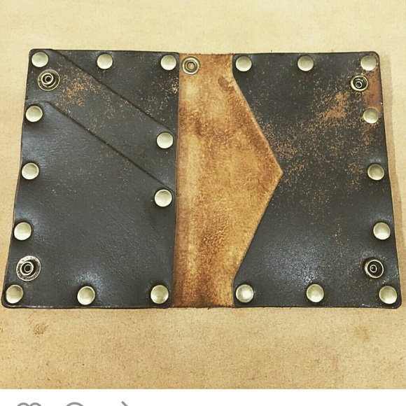 Leather wallets - Picture 2 of 3