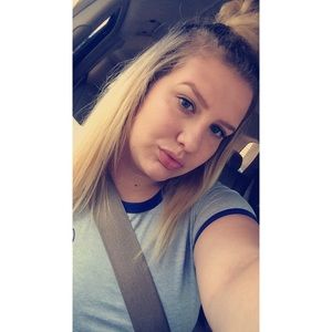 Meet your Posher, Athena