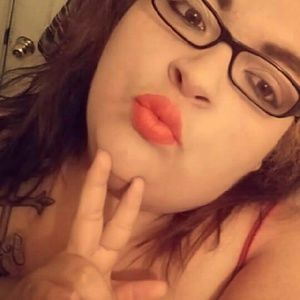 Meet your Posher, Kandi