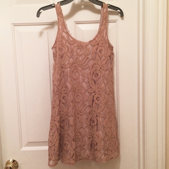 BAR III Pink/Mauve Floral Lace Dress