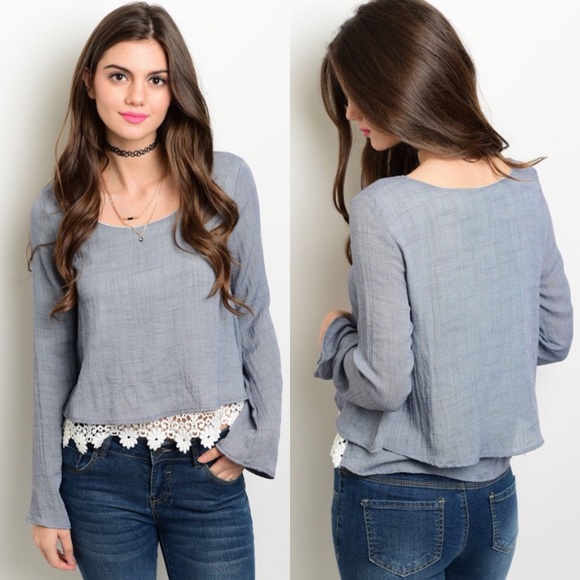 Boutique Tops - 🎉CLEARANCE🎉Blue & Ivory Long Sleeve Lace Hem Top