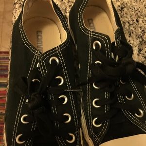 Black converse shoes