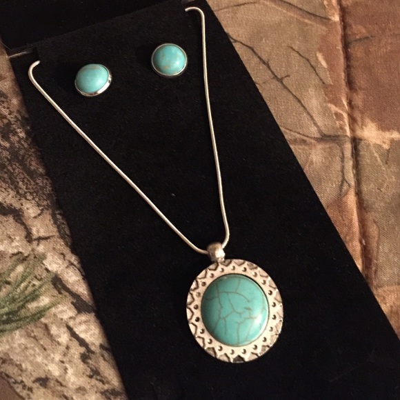 Natural Turquoise Jewelry Set
