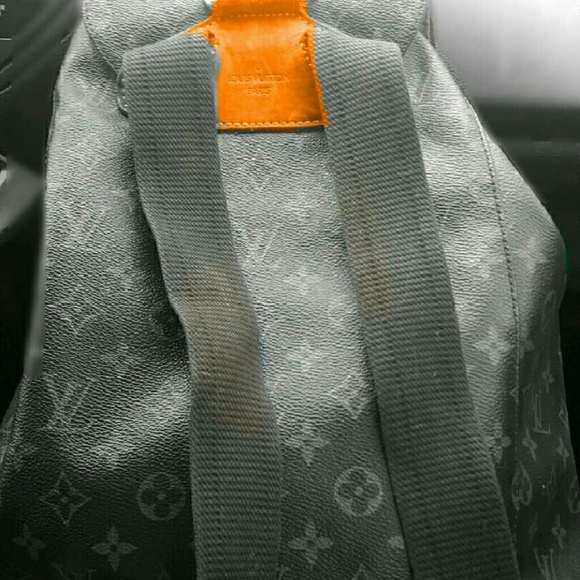 Backpack - Picture 1 of 3