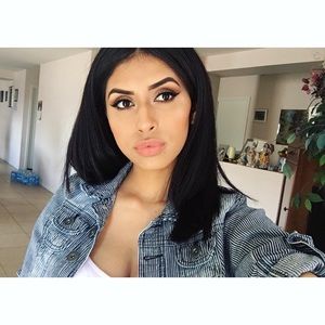 Meet your Posher, Maria