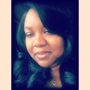 Meet your Posher, Monique