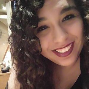 Meet your Posher, Adriana