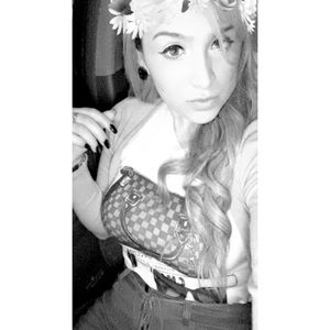 Meet your Posher, Stacey