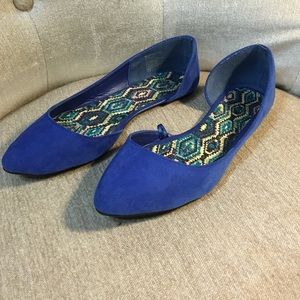 NWOT madden girl Royal blue flats suede