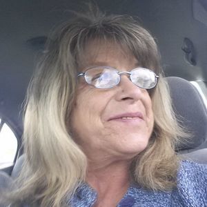 Meet your Posher, Becky