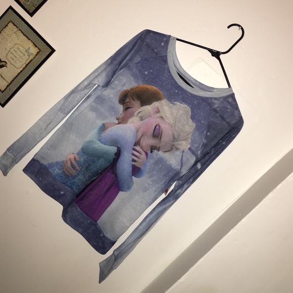 Rue 21 Frozen Lightweight sweater