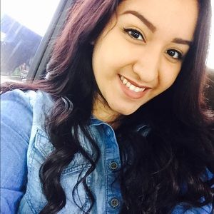 Meet your Posher, Maribel