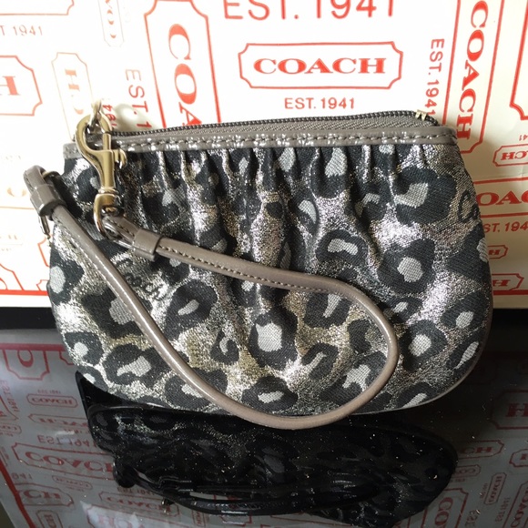 Coach silver and black ocelot leopard wristlet - Picture 1 of 8
