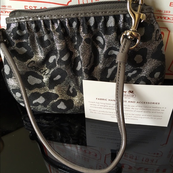 Coach silver and black ocelot leopard wristlet - Picture 2 of 8
