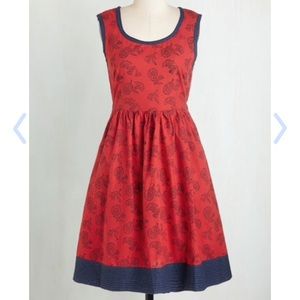 Mata Traders Parade for the Course Dress