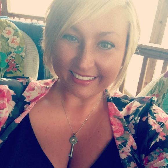 Meet your Posher, Bethany