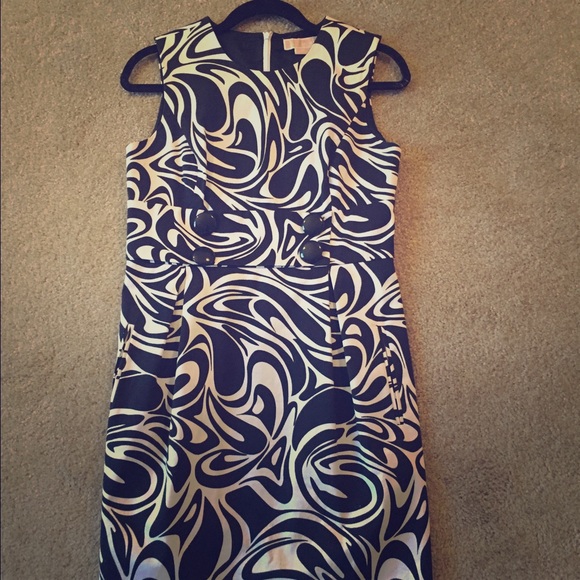 Michael Kors dress with pockets. Size 8.