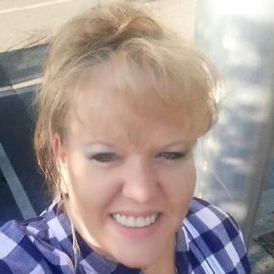 Meet your Posher, Regina