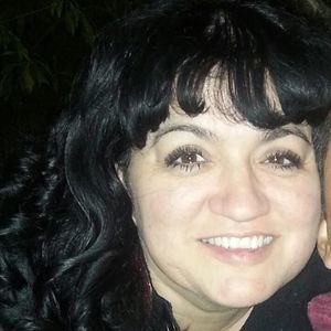 Meet your Posher, Gloria