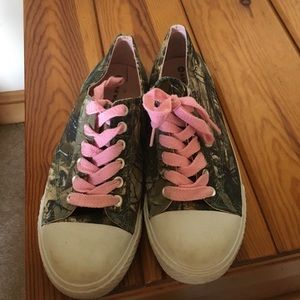 Camo air walks