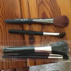 Make-up Brushes