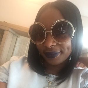 Meet your Posher, Shatanga