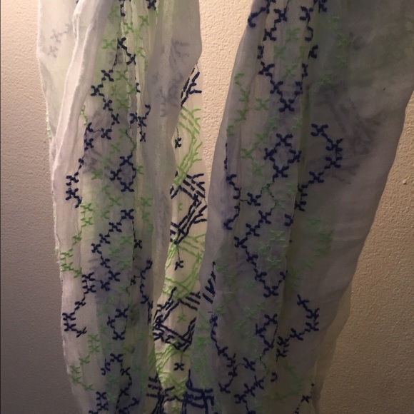 American eagle infinity scarf