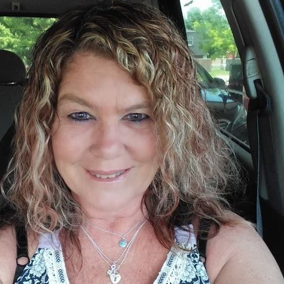 Meet your Posher, Sandy