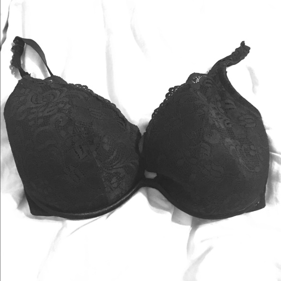 Black lace bra