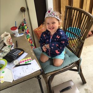 Meet your Posher, Whitney