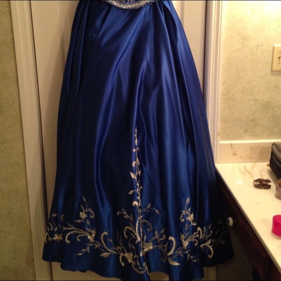 Prom Dress - Picture 2 of 4