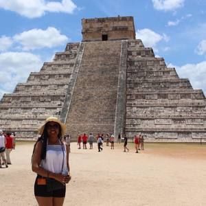 Meet your Posher, D.j.