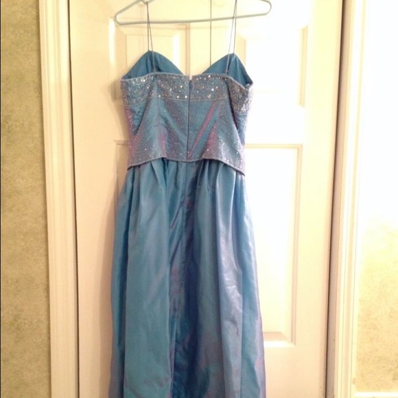 Prom Dress - Picture 2 of 4