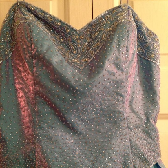 Prom Dress - Picture 4 of 4