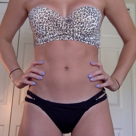 VS pre-loved Cheetah Bikini top!
