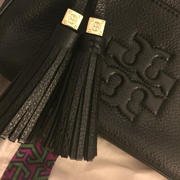 Tory Burch Thea Chain Crossbody - Picture 2 of 4