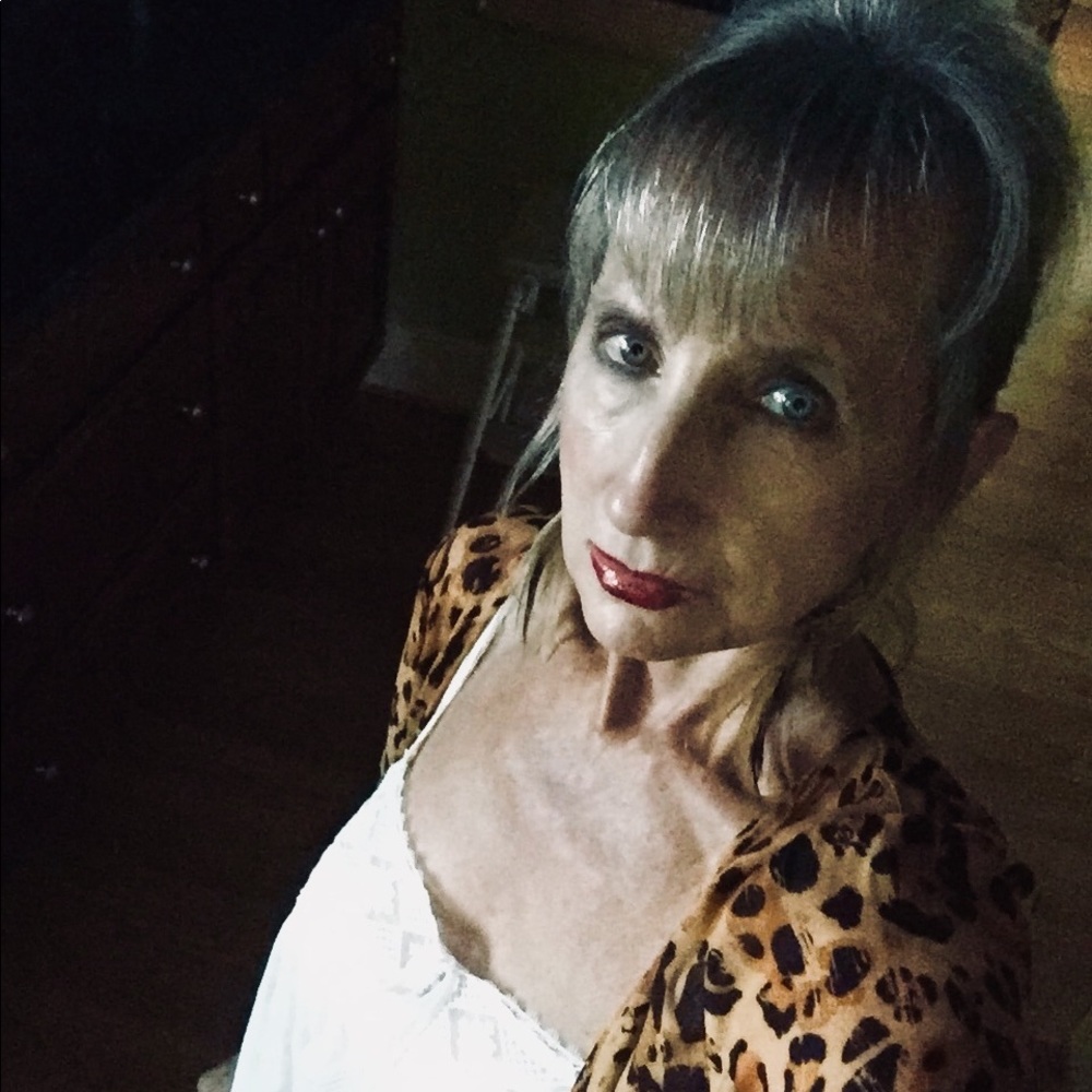 Meet your Posher, Candace