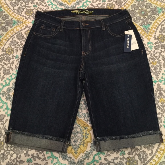 Old navy sweetheart denim Bermuda shorts