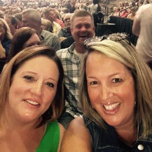 Meet your Posher, Renea