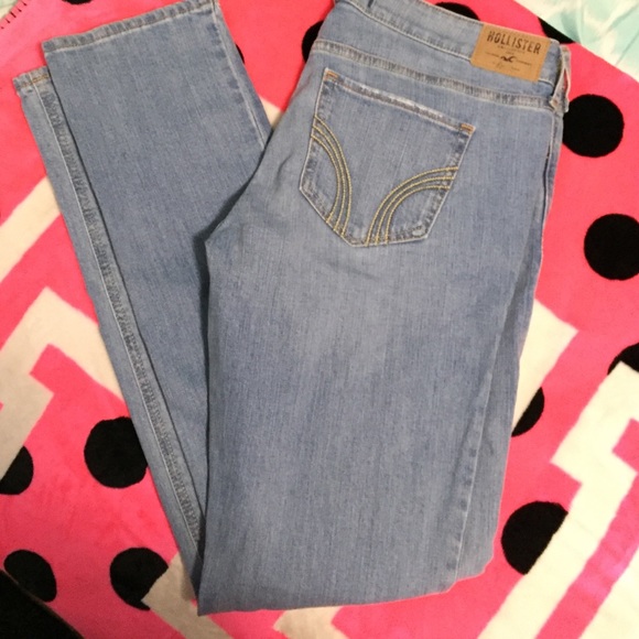 Hollister light wash skinny jeans