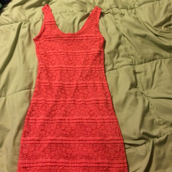 Pink lace bodycon dress