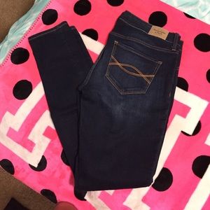 Abercrombie jeans size 6 short!