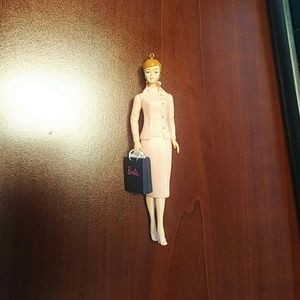 Meet your Posher, Edmelinda