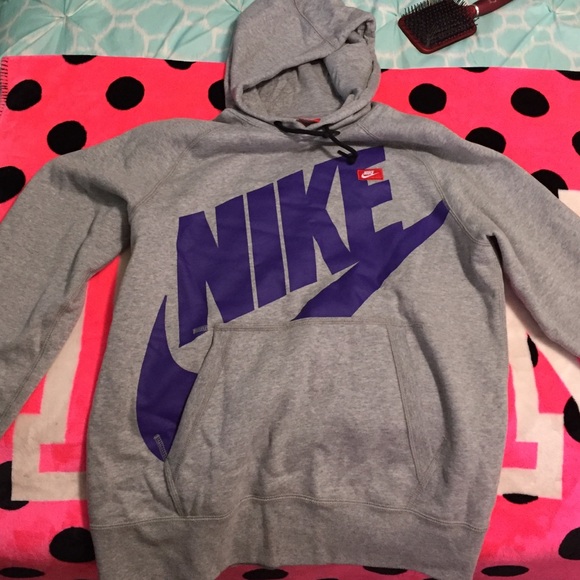 Men's medium Nike hoodie