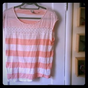 M pretty peachy striped and lacey T shirt